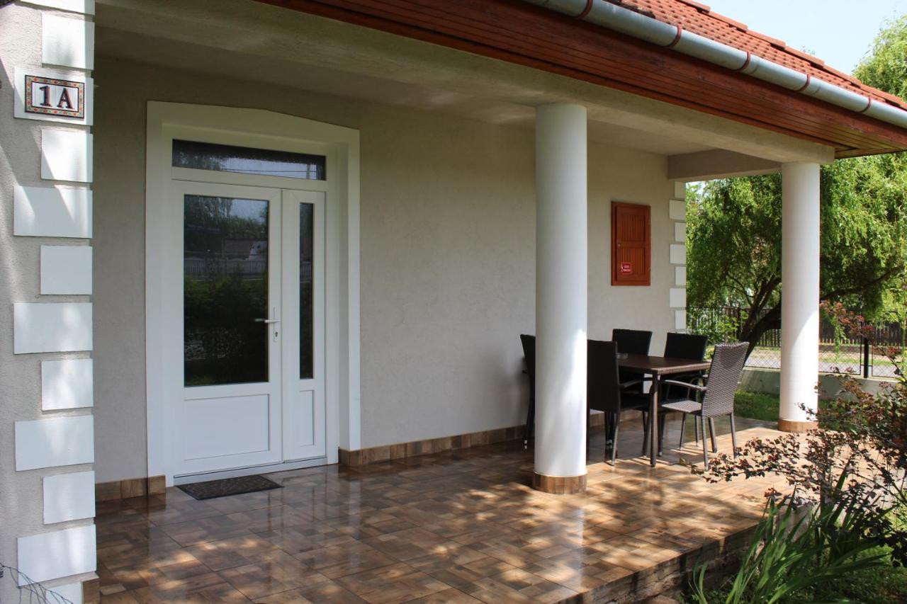 Petita Garden Apartman ชิโอฟก ภายนอก รูปภาพ