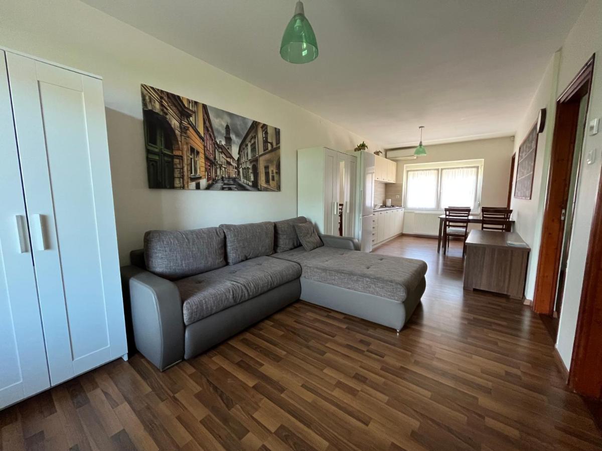 Petita Garden Apartman ชิโอฟก ภายนอก รูปภาพ